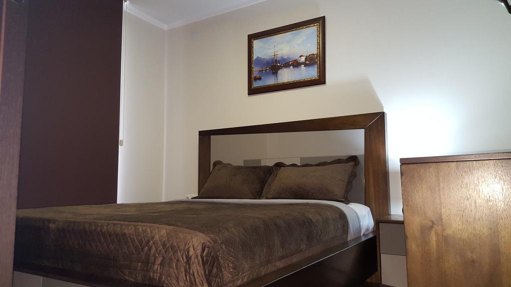 Mimino Apartment Deluxe First Line Batumi Ngoại thất bức ảnh