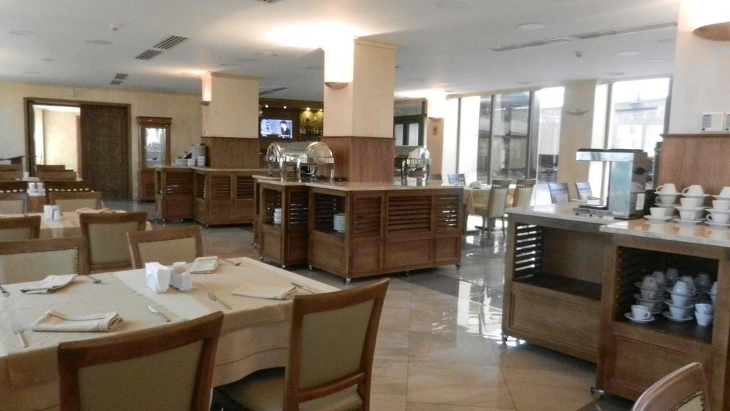 Mimino Apartment Deluxe First Line Batumi Ngoại thất bức ảnh